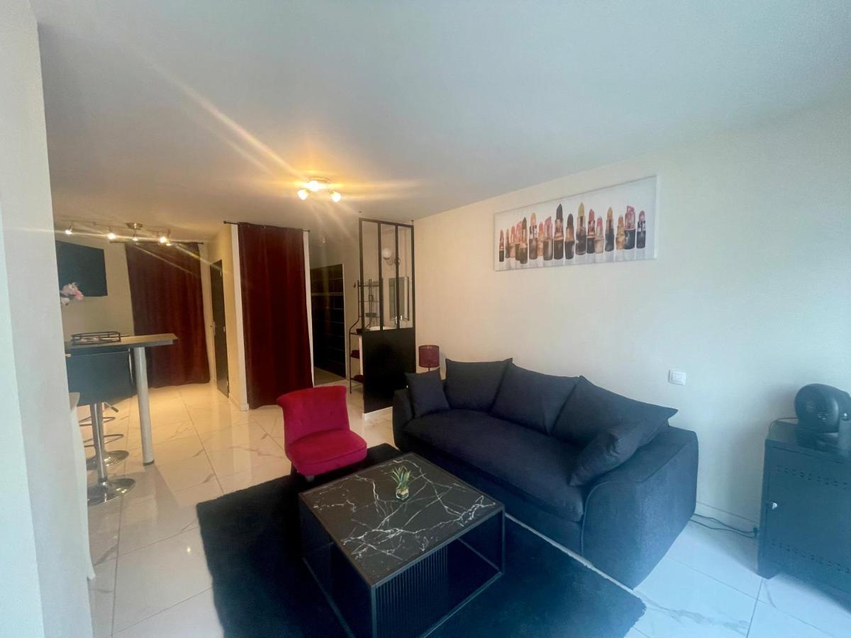 Studio Barok Proche Autoroute, Plages Et Attractions, Wifi - Tv, Calme Bessan Esterno foto